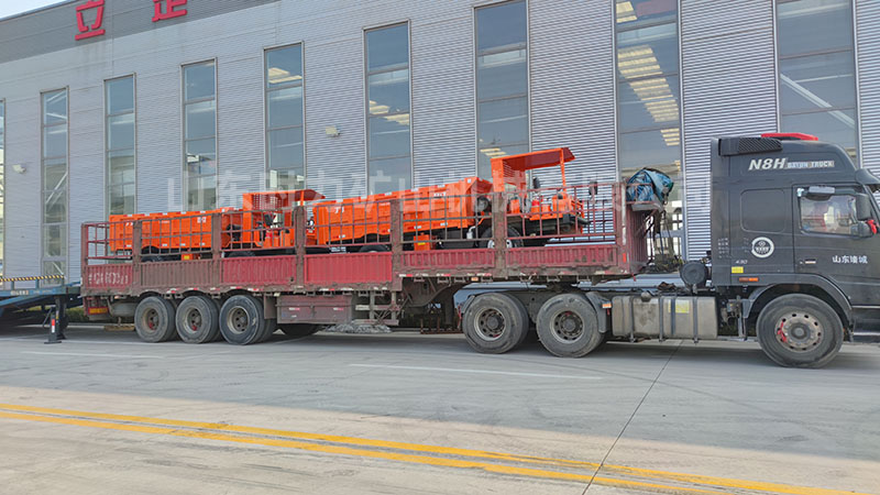 2臺(tái)uq-8井下自卸車發(fā)往湖南